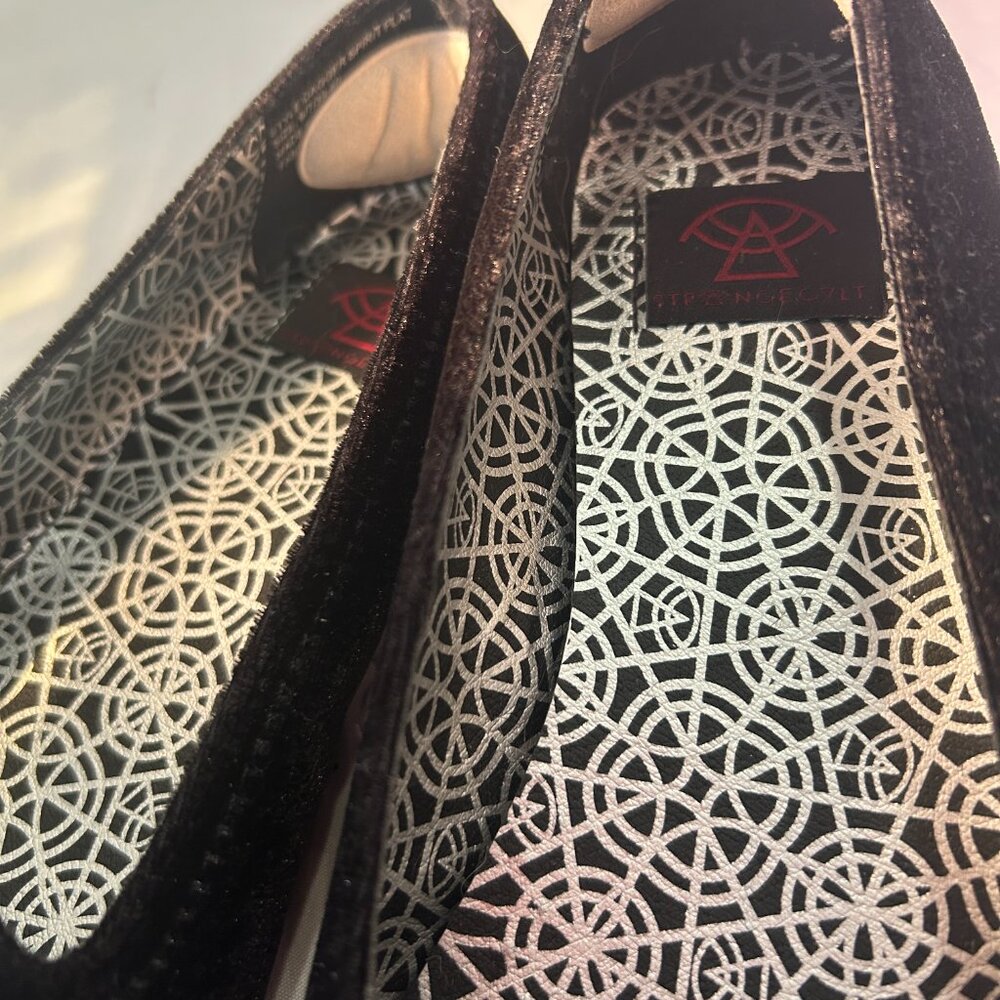 Strangecvlt‎ esoteric black velvet flats goth cycles of the moon design on toe - Picture 3 of 11